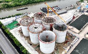 Grain Storage Warehouse Lifting Tower Construction in Nantong