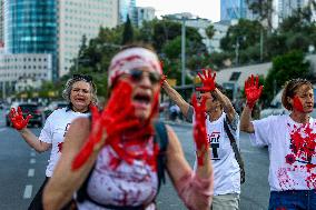 Mothers Of Soldiers Call For A Ceasefire - Tel Aviv