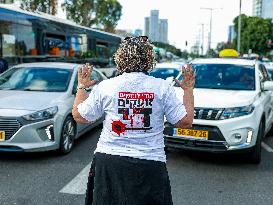 Mothers Of Soldiers Call For A Ceasefire - Tel Aviv