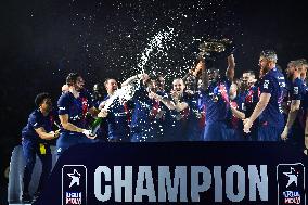 PSG Handball celebrates winning the Liqui Moly Starligue FA