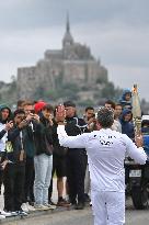 Olympic Flamme at Mont Saint Michel - France