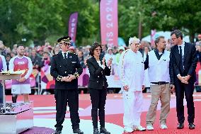 Olympic Flamme at Mont Saint Michel - France