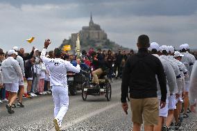 Olympic Flamme at Mont Saint Michel - France