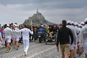 Olympic Flamme at Mont Saint Michel - France