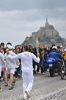 Olympic Flamme at Mont Saint Michel - France