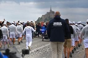 Olympic Flamme at Mont Saint Michel - France