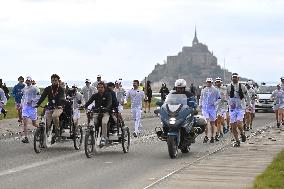 Olympic Flamme at Mont Saint Michel - France