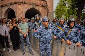 Clashes Erupt Between Police And Protesters - Yerevan