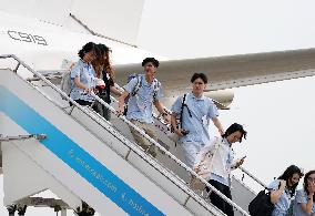 (FOCUS)CHINA-SHANGHAI-HONG KONG-C919-OVERSEAS COMMERCIAL CHARTERED FLIGHT (CN)