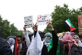Anti-fascist rally for Clement Meric and Palestinian people - Paris