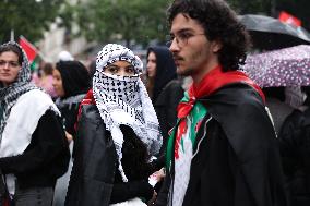 Anti-fascist rally for Clement Meric and Palestinian people - Paris