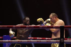 (SP)SAUDI ARABIA-RIYADH-5VS5 BOXING-ZHANG ZHILEI