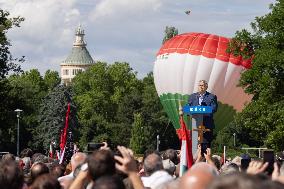 HUNGARY-BUDAPEST-PM-DEMONSTRATION