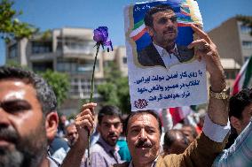 Supporters Of Former President Ahmadinejad