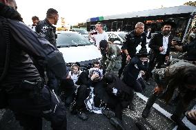 Ultra-Orthodox Protesters Block Road in Jerusalem Amid Military Conscription Debate