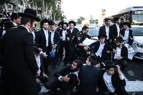 Ultra-Orthodox Protesters Block Road in Jerusalem Amid Military Conscription Debate