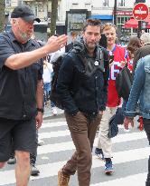 Exclu - Keanu Reeves Arrives At His Concert - Paris