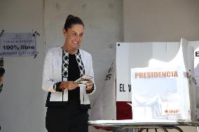 Claudia Sheinbaum Voting