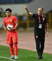 (SP)CHINA-SHAANXI-WEINAN-FOOTBALL-FRIENDLY MATCH-CHN VS VIE (CN)