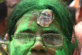 Trinamool Congress Party (TMC) Members Cheer During Lok Sabha Election Result In Kolkata, India