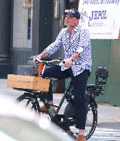 Liev Schreiber Rides His Bicycle - NYC