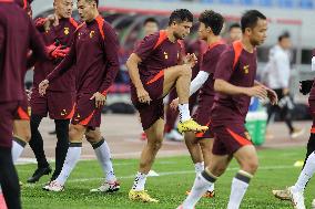 (SP)CHINA-SHENYANG-FOOTBALL-FIFA WORLD CUP QUALIFIER-CHINA VS THAILAND-TRAINING (CN)