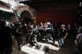 MIDEAST-JERUSALEM-JERUSALEM DAY-FLAG MARCH-CLASHES