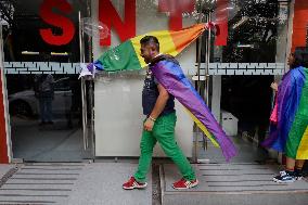 LGBTTTIQA+ Community Demonstrated Outside INFONAVIT In Mexico City