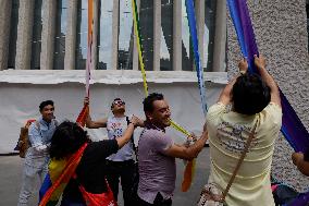 LGBTTTIQA+ Community Demonstrated Outside INFONAVIT In Mexico City