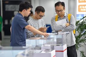 Visitors Visit the 2024 World Semiconductor Congress in Nanjing
