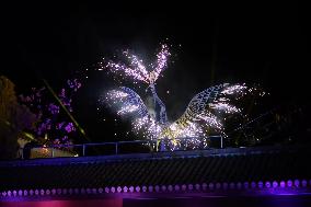 "Laowai" in China | French artistic director makes Chinese ancient town aglow with fireworks