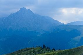 (EcoChina)CHINA-XINJIANG-SHAWAN-LUJIAOWAN-SCENERY (CN)