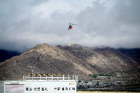 CHINA-XIZANG-LHASA-CIVIL HELICOPTER-SLING FLIGHT TEST (CN)