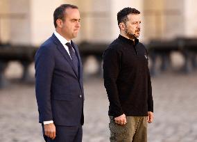 Volodymyr Zelensky At The Invalides - Paris