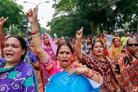 Protest Against Expulsion Of Harijans From The Mironzilla Colony - Bangladesh