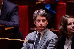 Volodymyr Zelensky at French Parliament - Paris