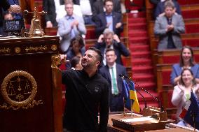 Volodymyr Zelensky at French Parliament - Paris