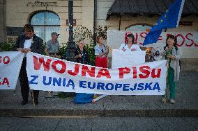 Protesters Warn Of Russian Influence Ahead Of EP Elections In Poland