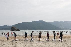 (SP)CHINA-HAINAN-SANYA-SPORTS-TOURISM-SURFING (CN)