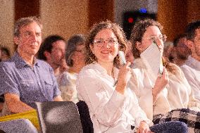 Marie Toussaint Campaign Meeting - Toulouse