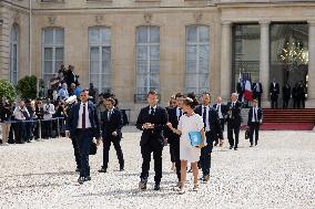 Emmanuel Macron leaves the Elysee - Paris