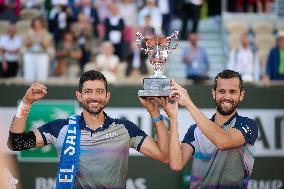 (SP)FRANCE-PARIS-TENNIS-ROLAND GARROS-FRENCH OPEN-MEN'S DOUBLES-FINAL