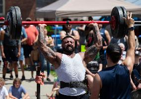 (SP)CANADA-DUNNVILLE-STRONGMAN AND STRONGWOMAN COMPETITION