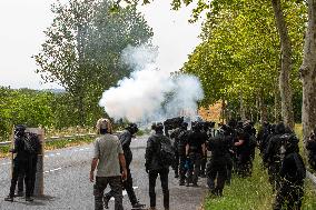 Demonstration Against The A69 Motorway - Puylaurens