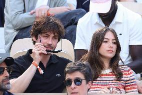 Logan Lerman and Ana Corrigan Looking Men's Final During The 2024 French Open - Village Day Fiftheeen NB