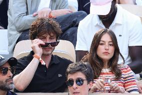 Logan Lerman and Ana Corrigan Looking Men's Final During The 2024 French Open - Village Day Fiftheeen NB