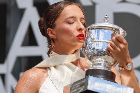 Iga Swiatek Photoshoot - Roland Garros 2024