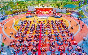 Thousand Person Banquet Celebrate Dragon Boat Festival in Suqian