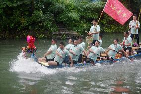 Dragon Boat Festival Celebrated in Hangzhou