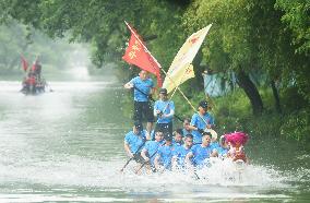 Dragon Boat Festival Celebrated in Hangzhou